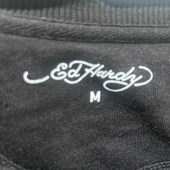 Ed Hardy Women's Cropped Black Graphic Crew Neck Sweater - Picture 7 of 7